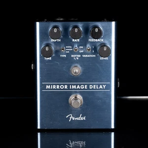 Used Fender Mirror Image Delay Pedal - Picture 1 of 6