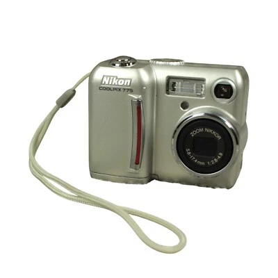 Nikon COOLPIX 775 2.0MP Digital Camera UNTESTED With Original Box - Image 1 of 4