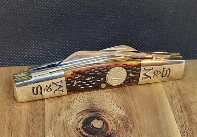 S&M #32 Worm Groove Brown Bone Congress (Rare) Queen Cutlery - Image 1 of 4