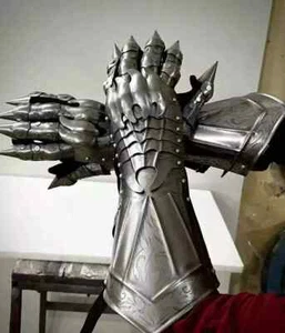 Metal Gothic Knight Style Gauntlets Functional Armor Gloves - Picture 1 of 3