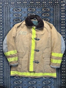 Vtg Globe Firefighters Suits Ladder Hook Jacket Size 44 Aramid - Picture 1 of 7