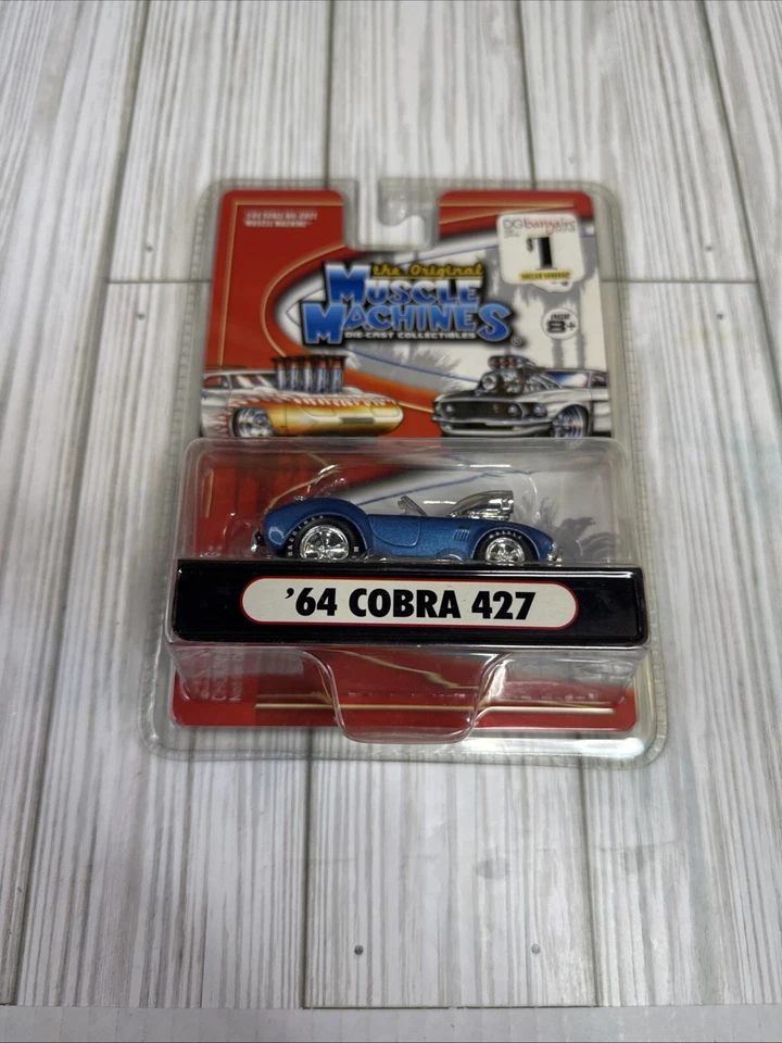 Muscle Machines 41 Willys Coupe 1:64 Police car Black and White 1/11.5 Diecast Car