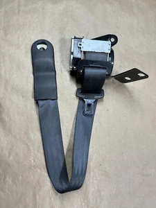 2003-2004 MUSTANG COBRA RH CONVERTIBLE FRONT SEAT BELT RETRACTOR OEM 3090 - Picture 1 of 4