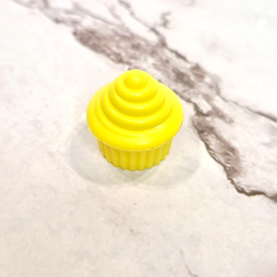 Monopoly Junior Fiesta Cupcake Fiken Pieza de Repuesto - Amarillo - Pieza de Juego Foto 1 de 1