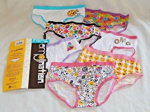 Girls Panties Emojis 7 Pair Size 4 NEW Underwear Set Briefs Toddler Smiley Poop - Picture 1 of 1