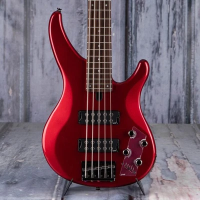 Bajo Yamaha TRBX305 5 cuerdas, rojo caramelo manzana Foto 1 de 4