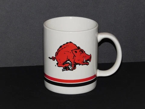 Arkansas Razorbacks NCAA Vintage Team Logo Ceramic Coffee Cup / Mug 12oz NEW Cover