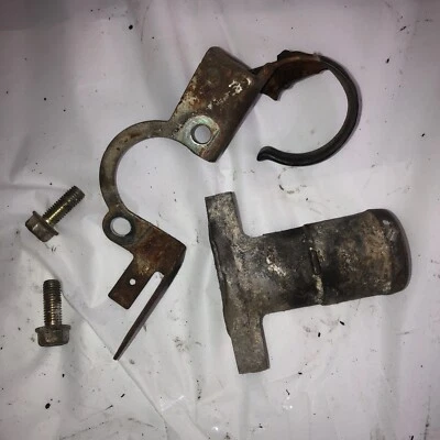 2000-2005 Mitsubishi Eclipse small coolant neck 4G64 2.4L D29 - Image 1 of 4