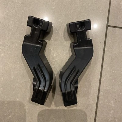 Smart 453 нижний кронштейн фары справа со стороны водителя + слева со стороны пассажира - Изображение 1 из 4