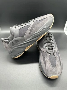 Adidas Yeezy Boost 700 V2 Utility Black - 47 1/3 (EU) US 12.5 NEU NEW