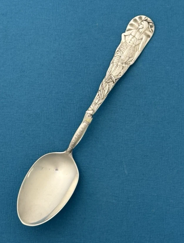Cuchara de recuerdo Durgin Sterling FIGURA COMPLETA INDIA Omaha 6" Foto 1 de 4