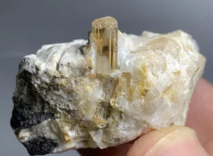 49 g natürlicher Katlang Topas Kristall Präparat aus Pakistan  - Bild 1 von 12