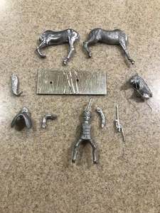 Miniaturas de metal rosa regimiento de húsar montado francés napoleónico años 1800 - Imagen 1 de 4