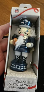Mini Cascanueces de Madera New England Patriots NFL Forever Coleccionables - Imagen 1 de 11