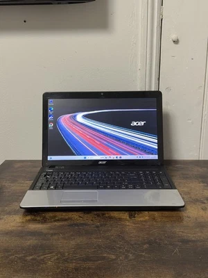 ACER TRAVELMATE P253 INTEL CORE i5 4GB 320GB HDD WIN 11 Pro OFFICE2010 PRO  - Image 1 of 4