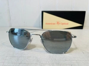 Marco Plateado Piloto Original AO AMERICAN OPTICAL w52mm Plata Nylon Soles $260 - Imagen 1 de 6