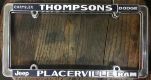 Marcos de matrícula de metal, par, cromo, Placerville Thompsons, ENVÍO GRATUITO EE. UU. - Imagen 1 de 4