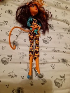 Monster High Doll - Freaky Fusion Cleolei - Picture 1 of 5