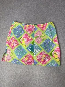 Lilly Pulitzer Skort Size 4 Summer Print Shorts Cotton Blend Bright Beachcore - Picture 1 of 9