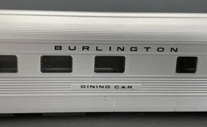 HO Rivarossi 6557 Streamlined Dining Car Burlington Route CB&Q HO4877 - Picture 1 of 9