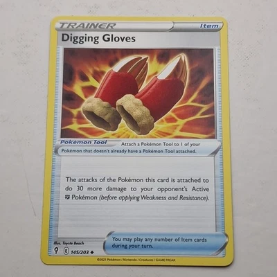 Digging Gloves Pokémon Card 145/203 Evolving Skies 2021 Trainer Uncommon Item - Image 1 of 4