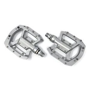 Pedales planos Shimano PD-GR500 para bicicleta de montaña todo terreno plateados todos nuevos en caja - Imagen 1 de 4
