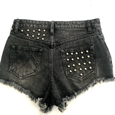 Mink Pink Distressed Festival Shorts Size XXS Womens Grey Denim Studded Studs — 第 1/4 张图片