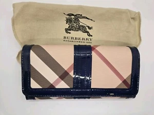 NWT Authentic Burberry Nova Large Check Leather Frame Wallet Penrose Jet Blue - Picture 1 of 7