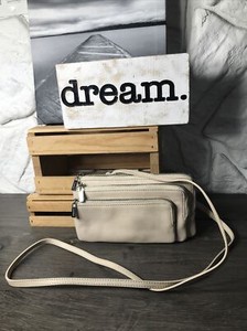 danier leather crossbody bolsa