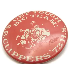 SB Clippers High School Football Pin Button Sturgeon Bay Schools Vintage - Picture 1 of 4
