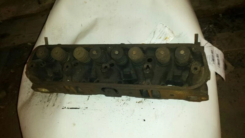 Culata 8-318 compatible con 66-74 Barracuda 185137 Foto 1 de 4