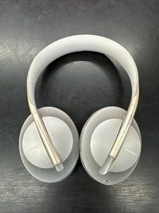 Auriculares con cancelación de ruido Bose 700 - puerto de carga dorado defectuoso - Imagen 1 de 15