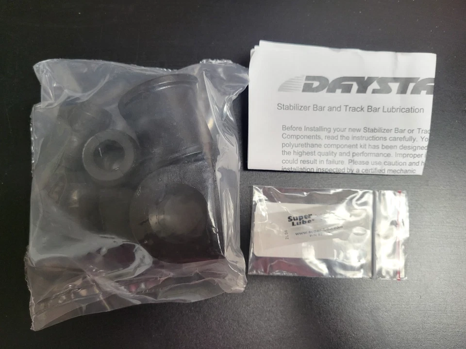 Kit de buje de barra estabilizadora delantera Daystar KJ05007BK de 1-1/8" para 87-95 YJ Wrangler NEGRO Foto 1 de 1