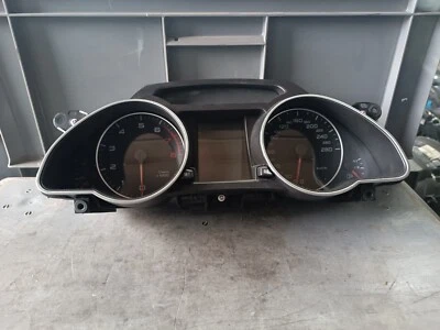 Tachimetro Strumento Combinato Audi A5 3.2 V6 8T 8T0920900K - Immagine 1 di 4