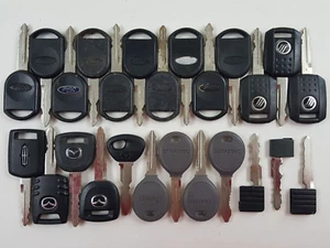 ORIGINAL LOT OF 25 HEAD-KEYS WITH CRYPTO 63 CHIP OEM REUSABLE TRANSPONDER USA - Picture 1 of 12