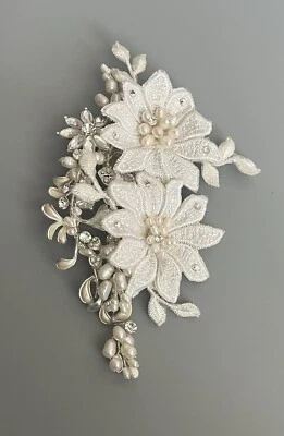 Clipe de cabelo casamento formal vintage noiva-esmalte-tom prata-strass-pérolas falsas- - Imagem 1 de 4
