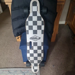 Electric Skateboard Longboard 40km/h Range Dual 1200W Motors Remote Control Used - Picture 1 of 17