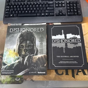 Dishonored The Dunwall Archives Hardcover And Dishonored Brady games Manual - Bild 1 von 4