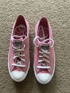 Size 7 Converse All Stars Pink - Never Worn - Picture 1 of 11