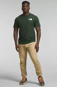 T-shirt uomo The North Face manica corta box logo XL ago pino/verde vestibilità standard - Foto 1 di 4