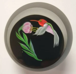 CORREIA Kolibri & Blume Kunst Glas 1984 Limited Edition Briefbeschwerer 122/200 - Bild 1 von 12