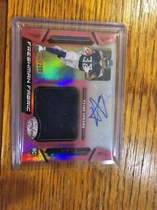 2023 Certified Freshman Fabric Mirror Signatures Pink #42 Tyjae Spears Auto /299 - Bild 1 von 2