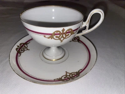 tasse ancienne Porcelaine Fine Piédouche Collection vitrine - Photo 1/4