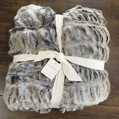 GRANERO DE CERÁMICA PIEL SINTÉTICA ACANALADA "DE GRAN TAMAÑO" TIRO 60" X 80" ~ GRIS OMBRE Foto 1 de 4