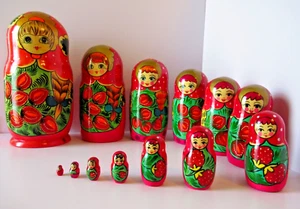 Seltene russische verschachtelte Puppen Matroschka rote Früchte Holz handbemalt 13 Teile - Bild 1 von 6