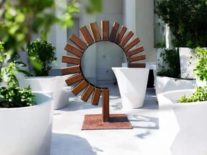 Sculptural Rusted Metal Arc – Modern Steel Art for Lawn or Entryway Decor - Picture 1 of 7