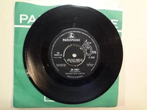 TRENDSETTERS LIMITED:(Pre-King Crimson) Go Away-U.K. 7" 64 Parlophone R 5191 - Picture 1 of 2