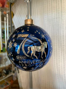 Breyer Model Horses 2020 70th Anniversary Lighted Ornament - Imagen 1 de 5