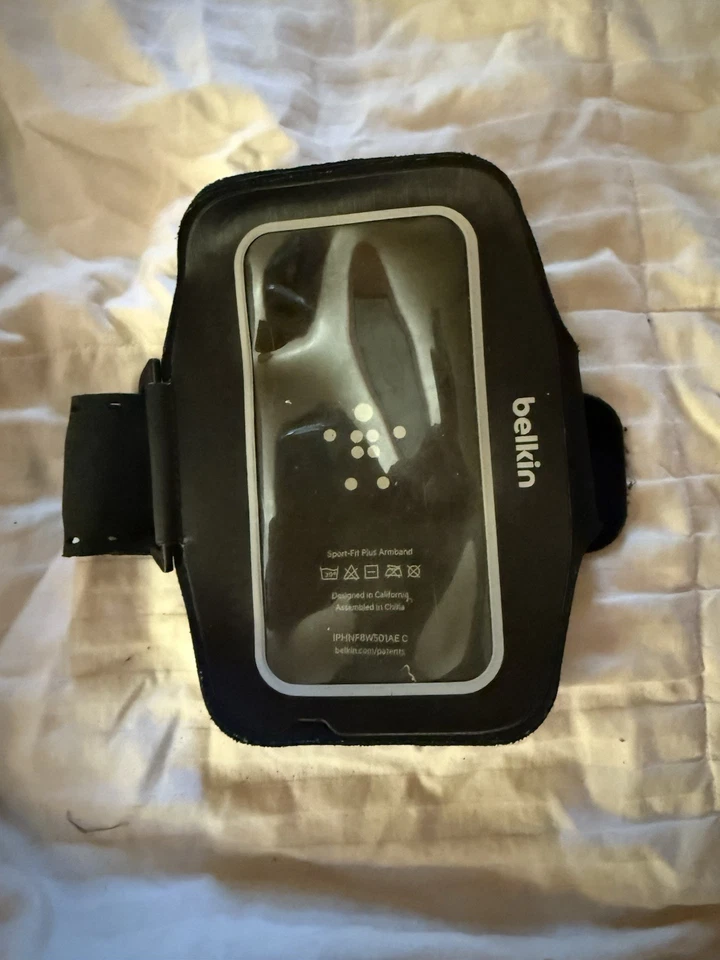 Belkin Universal Cell Phone Arm Band/Sports Phone Holder Padded Nylon Quick Rele - Image 1 of 1