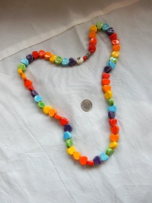 VTG.  Parrot Pearls Colorful Happy Hearts Ceramic Long  Necklace Signed - Image 1 of 3
